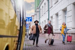 Пассажирские перевозки и трансферы по Европе и Украине: варианты маршрутов, актуальные цены и преимущества для туристов
