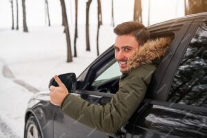 Зимнее вождение: секреты безопасной езды в условиях непогоды
