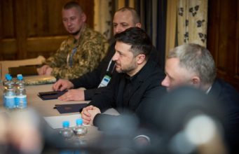 Принципиальная позиция по Донбассу и сроки гарантий безопасности от США – новые заявления Зеленского в Мюнхене